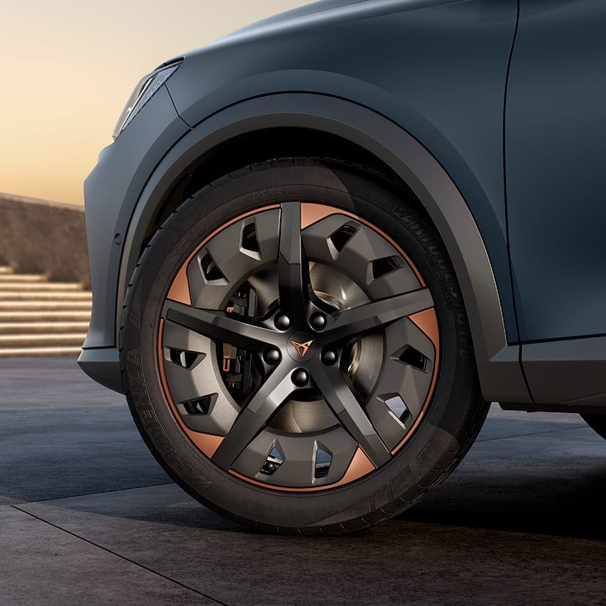 new cupra formentor wheel rims with exclusive 38 19-inch aero wheels in sport black matte and copper