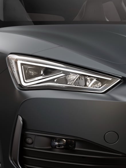 cupra leon 5d hero detailed view headlamps 