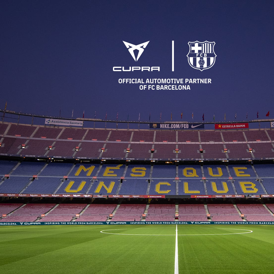 Άδειες κερκίδες του σταδίου Camp Nou με το μήνυμα «Περισσότερο από μια ομάδα», στα καταλανικά.
